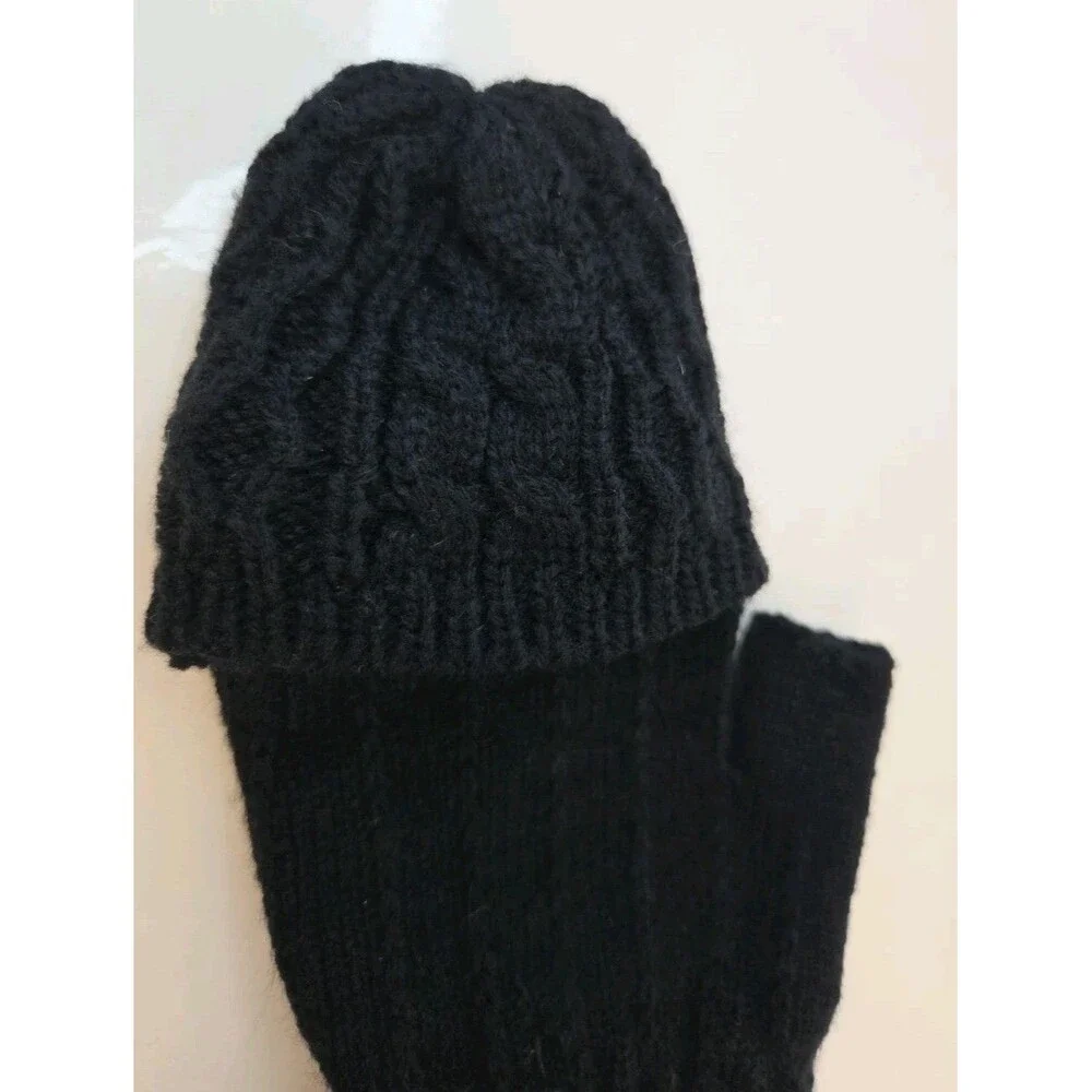 NWT ISOTONER women Glove To Mitten Snap convertible Black Knit 1 Sz Fits Most
